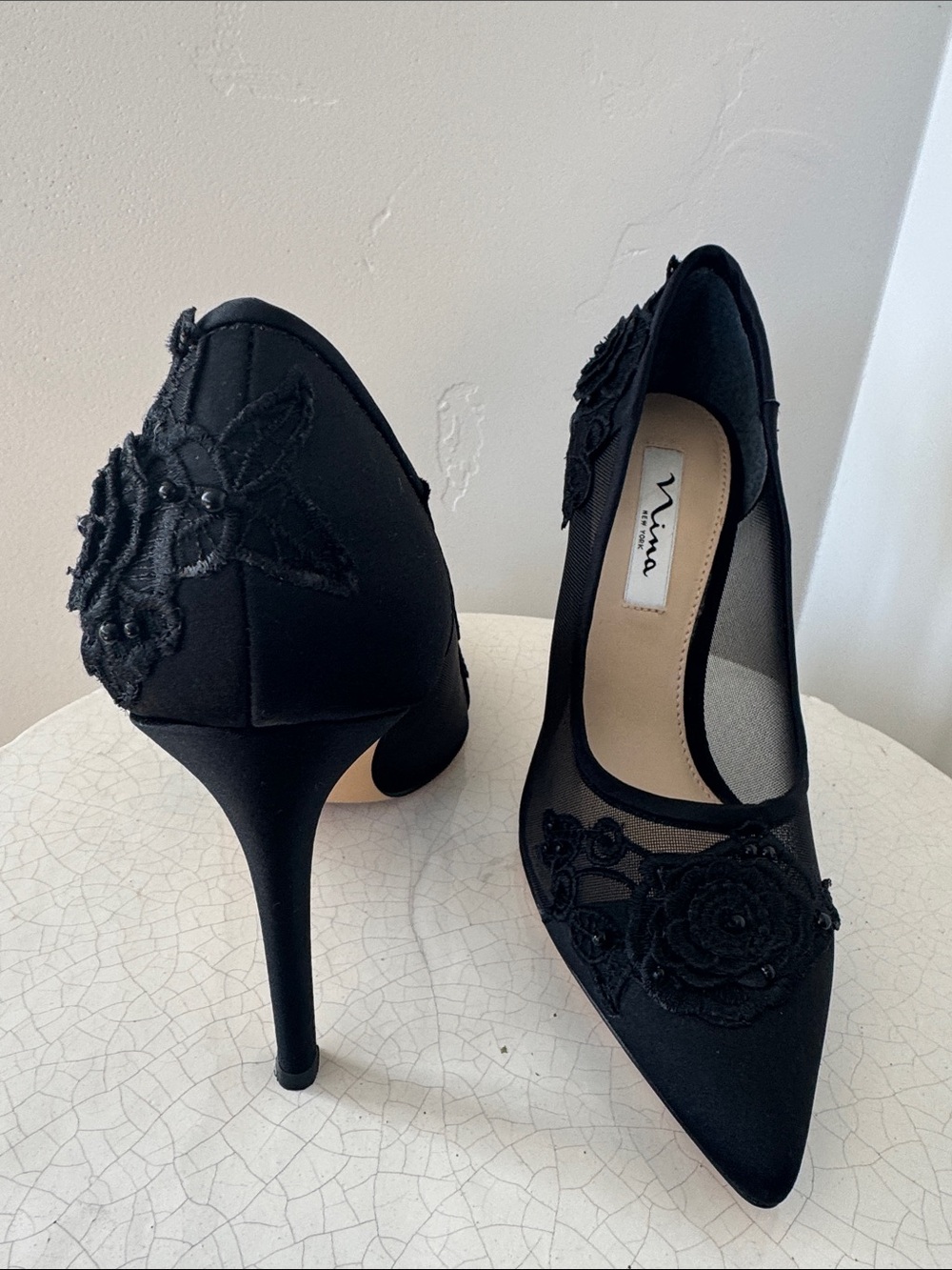 Nina DONELA Black Floral Appliqué Pointed-Toe Mesh Pumps Stiletto Heels Size 7.5 - Picture 3 of 12